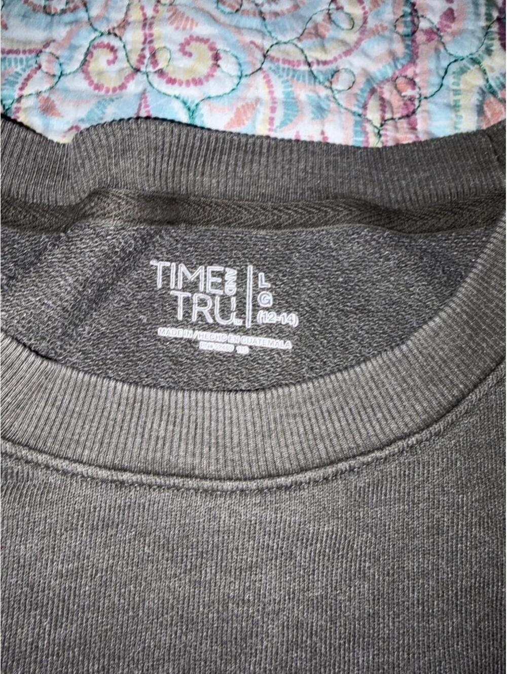 Time and Tru Women's Black and Grey Sweatshirt